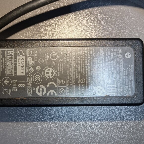 HP Laptop Charger - Picture 2 of 2